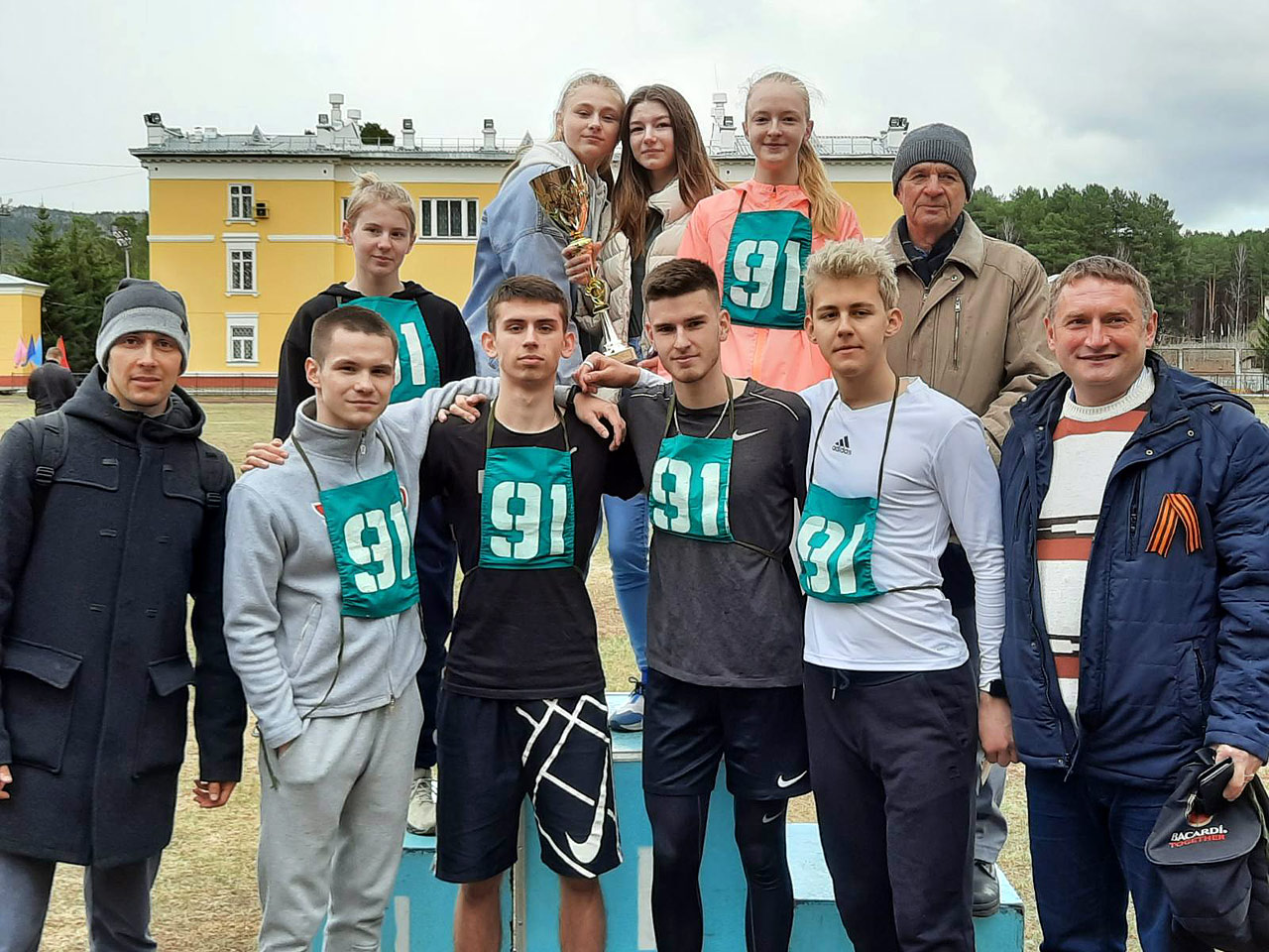 Победа в легкоатлетической эстафете, посвященной Дню Победы!