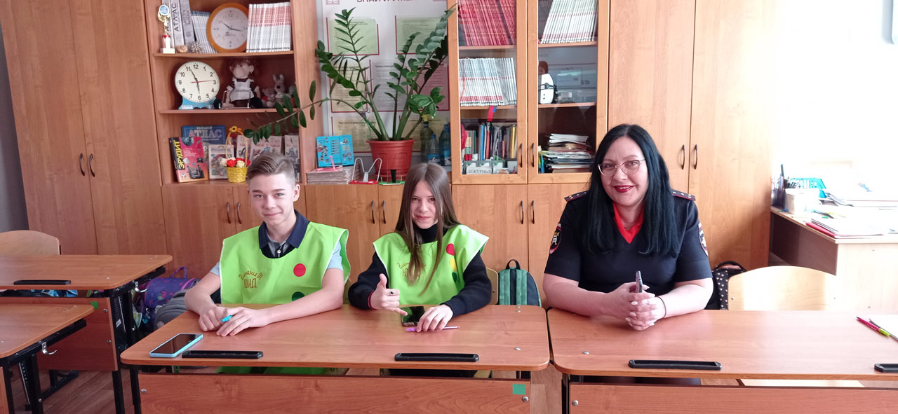 Правила дорожные детям знать положено!